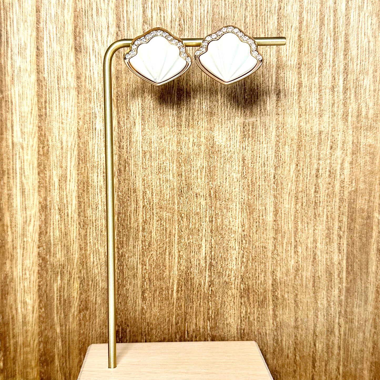 Glitzy Seashell Earrings