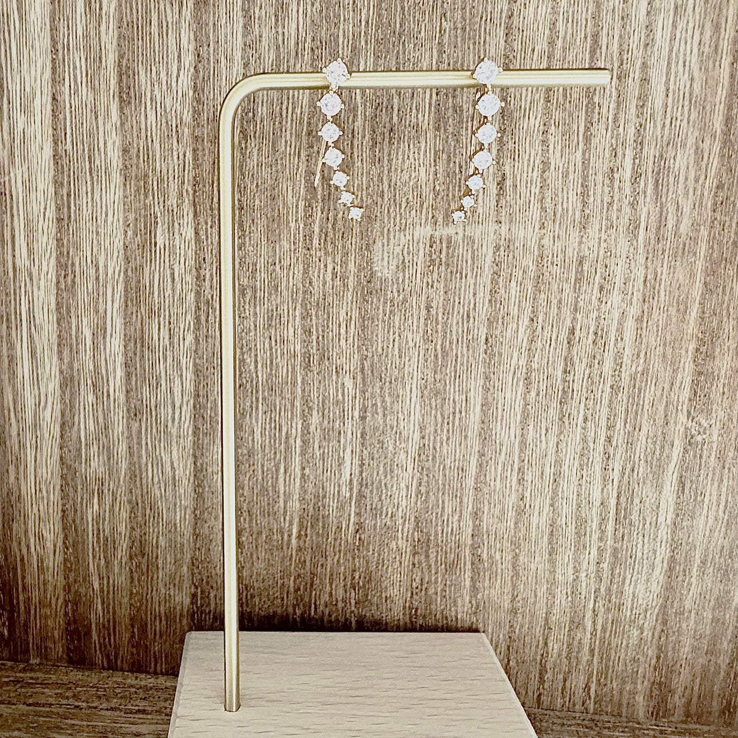 Preeva Ear Climber
