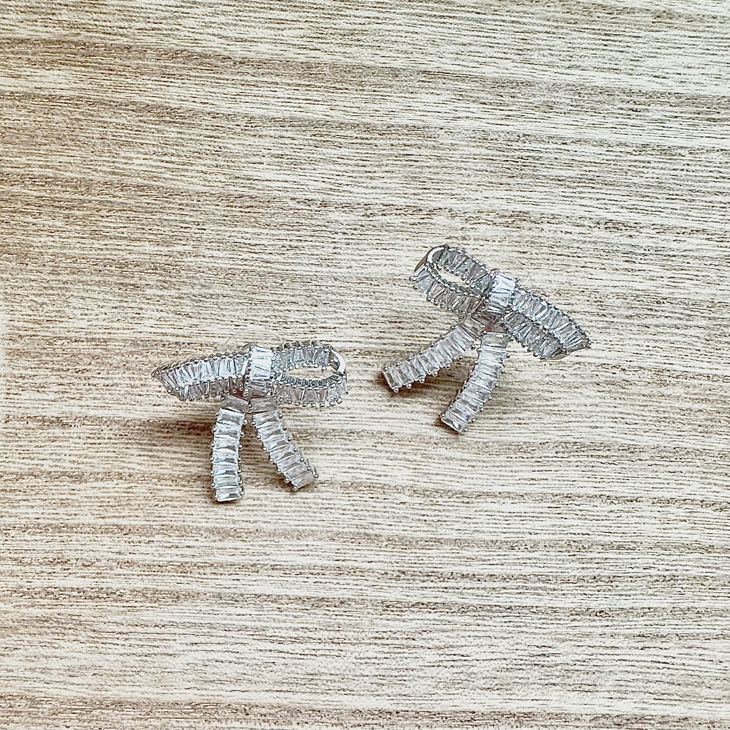 Le Bow Earrings