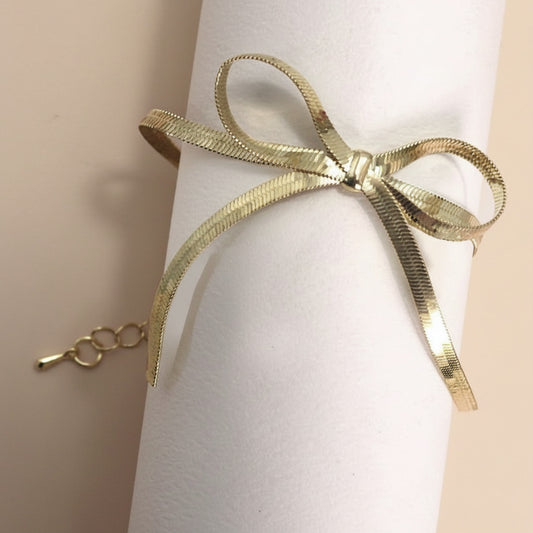 Herringbone Snake Chain Bow Bracelet in Gold