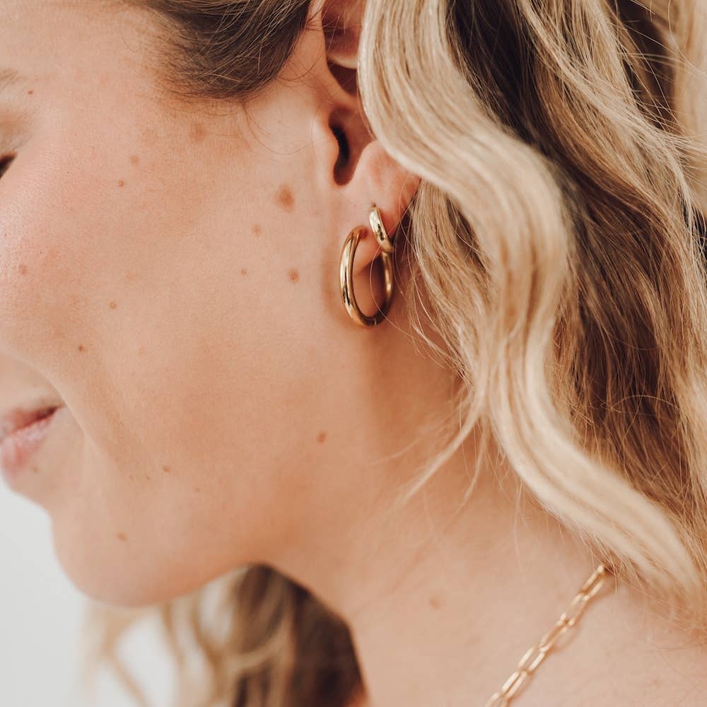 Essential Hoop Earrings